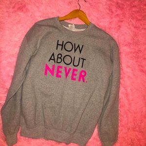 Sweatshirt